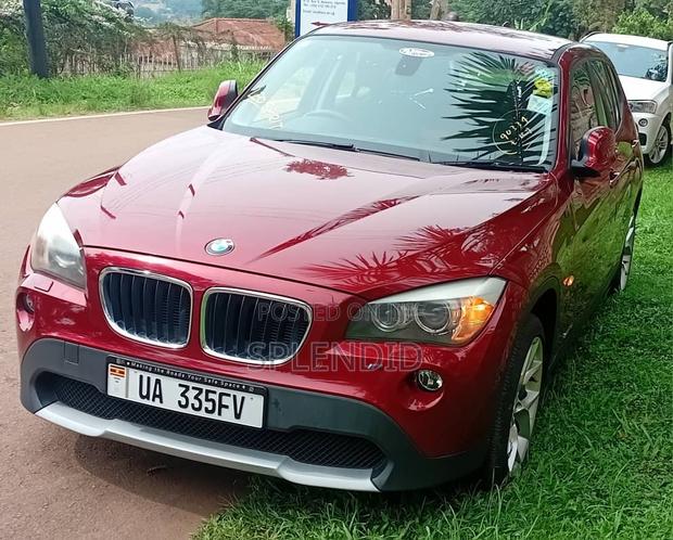 BMW X1 2011 Maroon