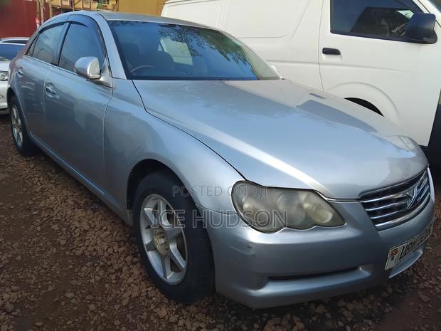 Toyota Mark X 2005