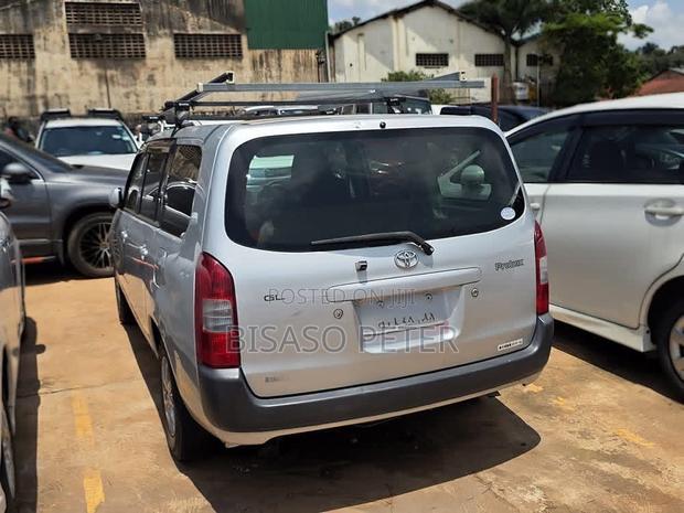 Toyota Probox 2013 Silver