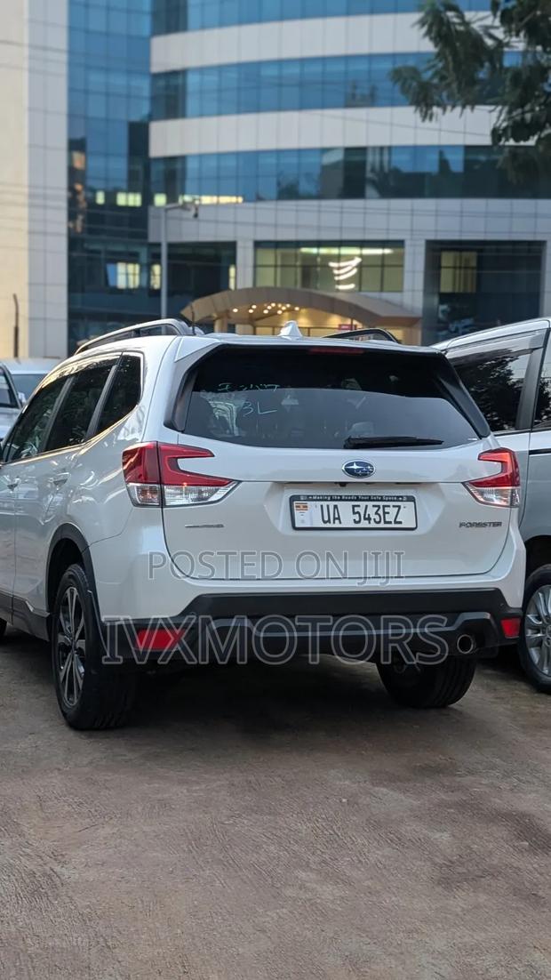 Subaru Forester 2019 Off white