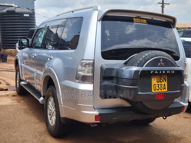 Mitsubishi Pajero 2014