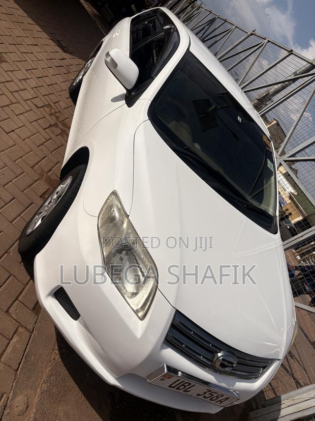 Toyota Corolla Fielder 2010 White