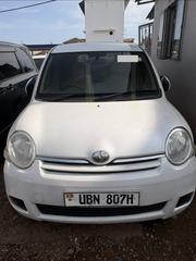 Toyota Sienta 1.5 AWD 2009 White for sale