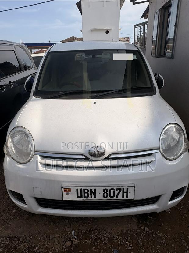 Toyota Sienta 1.5 AWD 2009 White