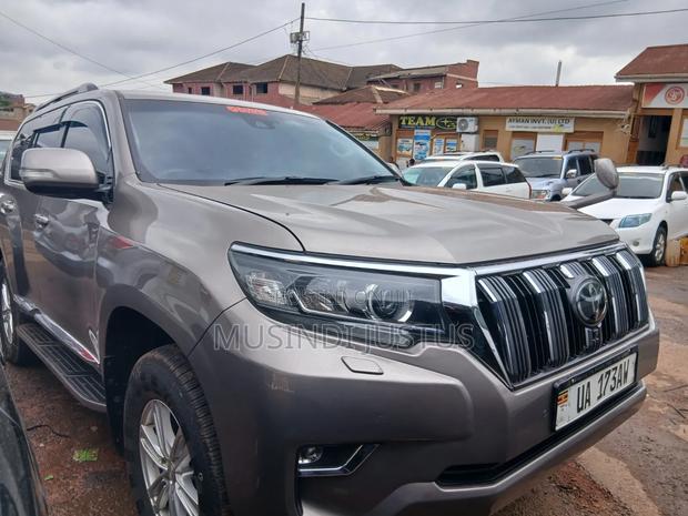 Toyota Land Cruiser Prado 2021 Gold