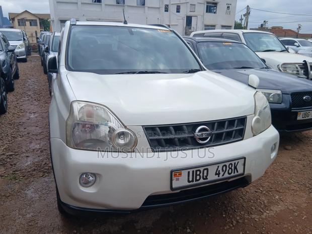 Nissan X-Trail 2010 White