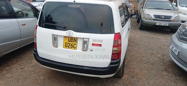 Toyota Probox 2004 White