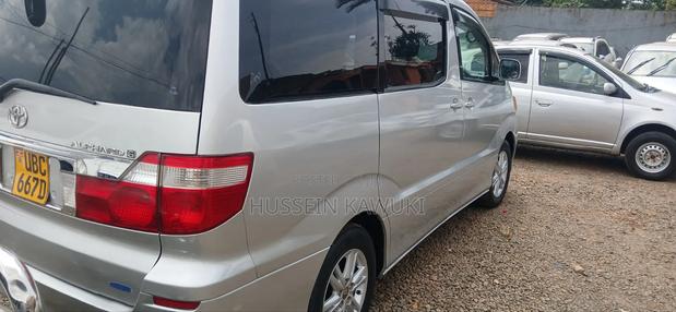 Toyota Alphard 2007 Silver