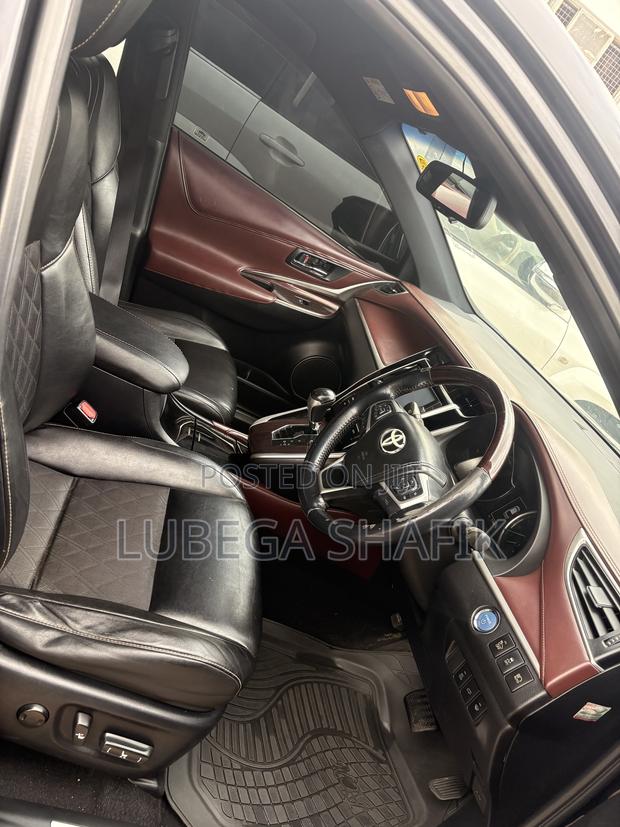 Toyota Harrier 2016 Black