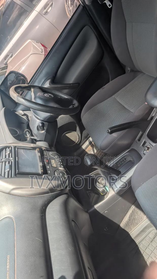 Toyota RAV4 Automatic 2002 Silver