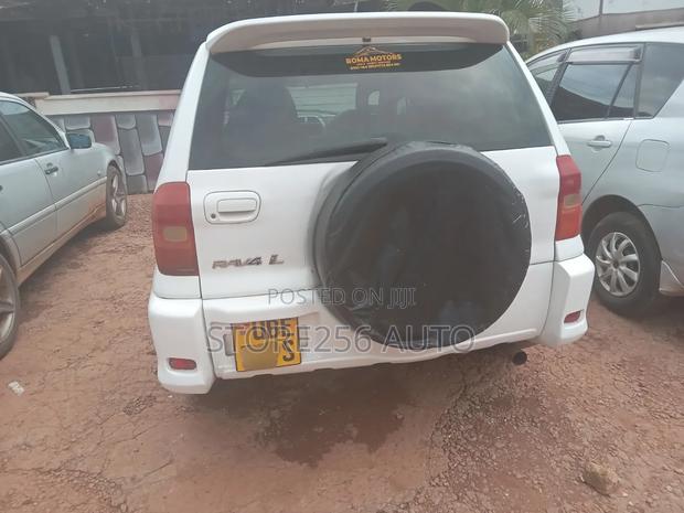 Toyota RAV4 X 2002 White
