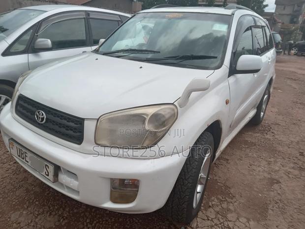 Toyota RAV4 X 2002 White
