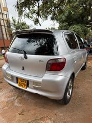 Toyota Vitz 2005 Silver for sale