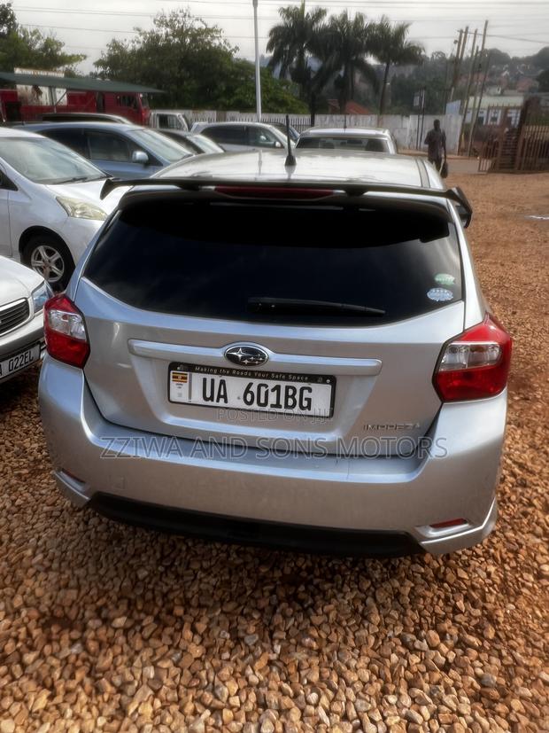 Subaru Impreza 2.0i Premium PZEV 4dr Hatchback AWD (2.0L 4cyl CVT) 2015