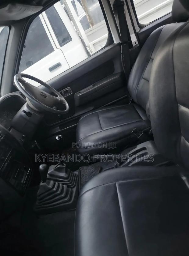 Nissan Hardbody 2002 White