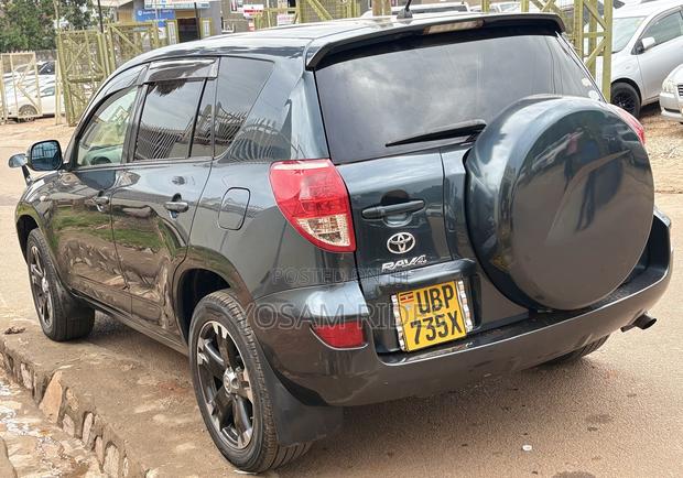 Toyota RAV4 2.4 2008 Gray