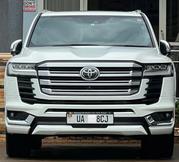 Toyota Land Cruiser LC300 2023 White for sale