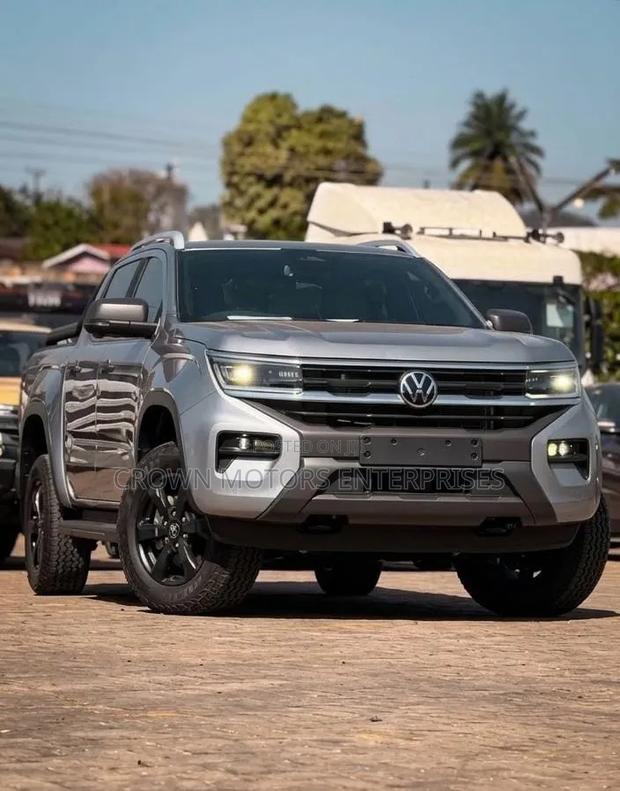 Volkswagen Amarok 2025 Gray