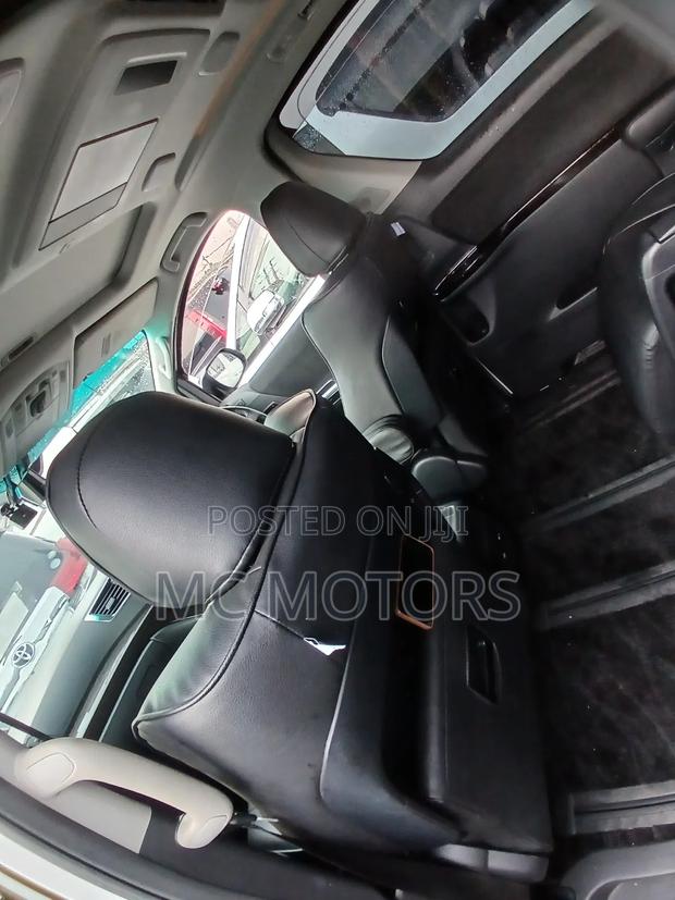 Toyota Alphard 2.4 Petrol AWD 2014 White