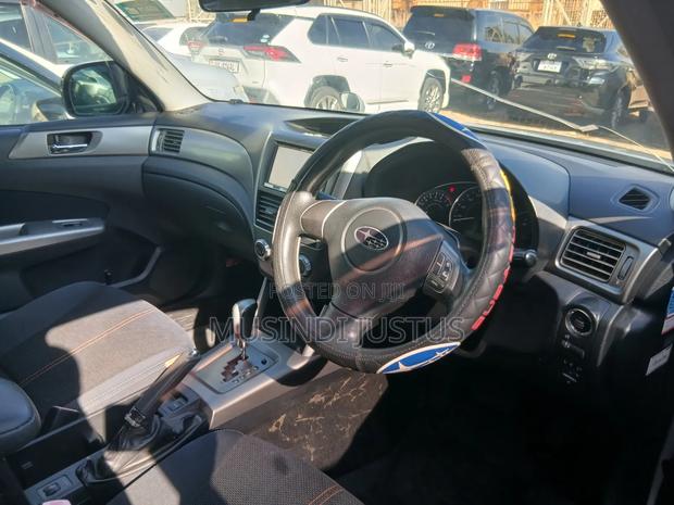 Subaru Forester 2010 Silver