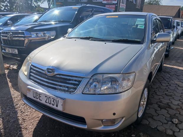 Toyota Corolla 2006 Gold
