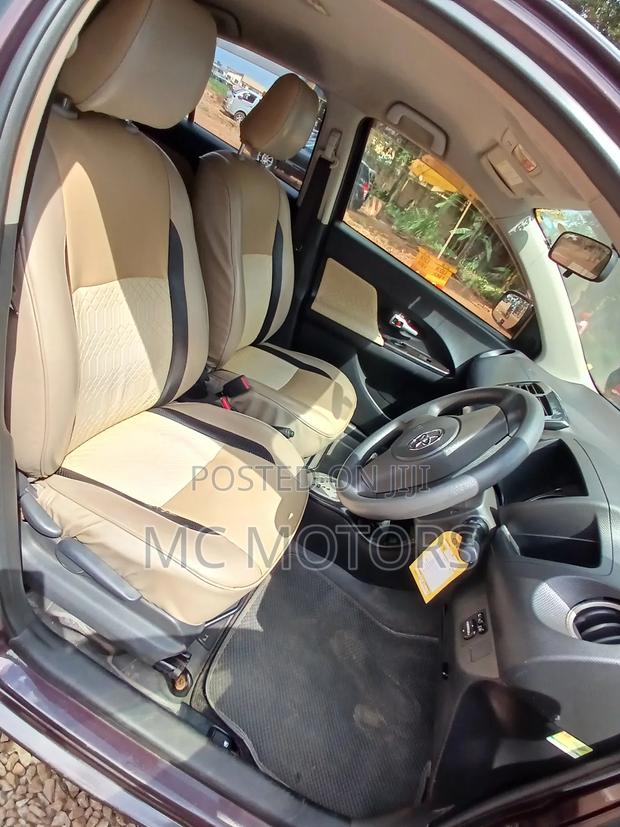 Toyota IST 2010 Maroon