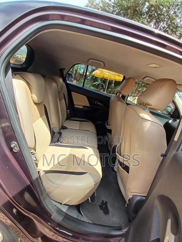 Toyota IST 2010 Maroon