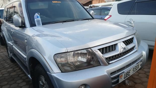 Mitsubishi Pajero 2007 Silver
