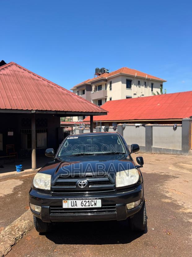 Toyota Hilux Surf 2005 Black