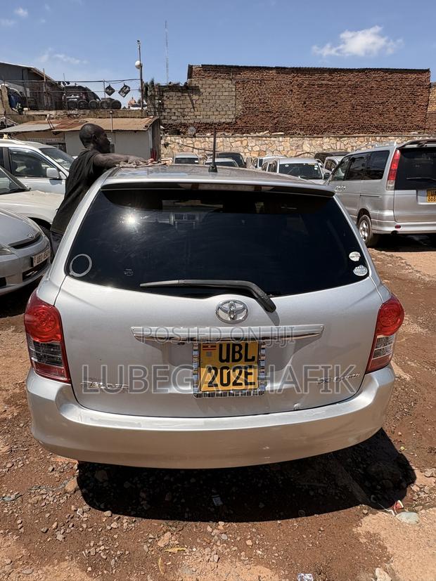 Toyota Corolla Fielder 1.5 Petrol AWD 2010 Silver