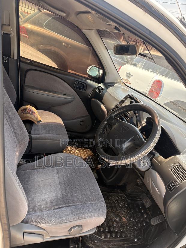 Toyota Raum 1.5 AWD 2000 White