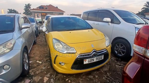 Citroen DS 3 2015 Yellow