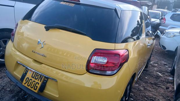 Citroen DS 3 2015 Yellow