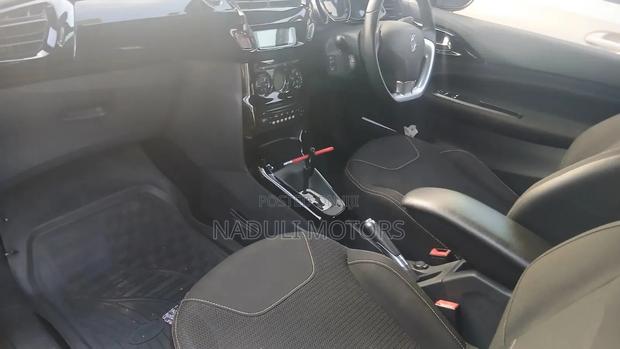 Citroen DS 3 2015 Yellow