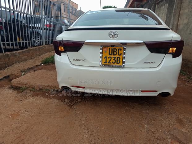 Toyota Mark X 2.5 RWD 2013 White