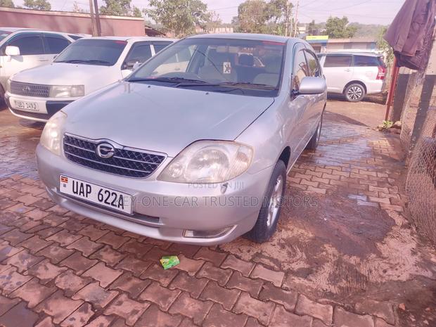 Toyota Corolla Sedan 2004 Silver