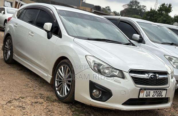 Subaru Impreza 2.0i 5-dr 2013 White
