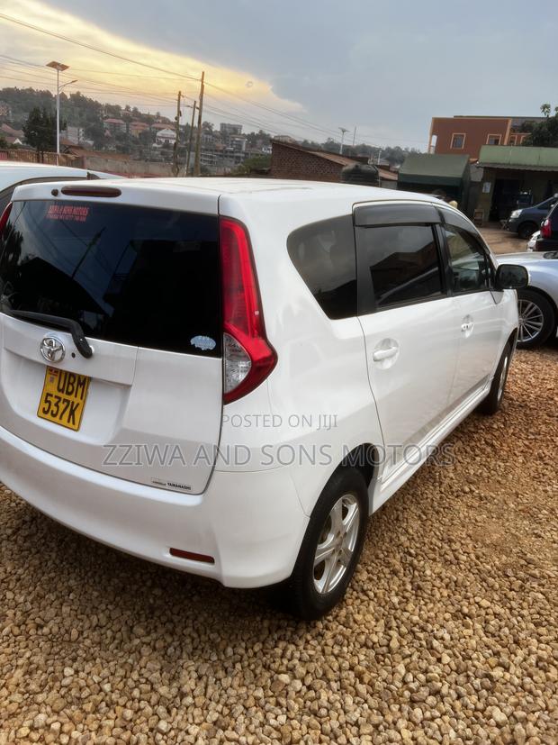 Toyota Passo Sette 2011 White