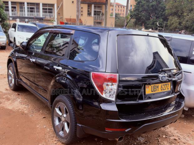 Subaru Forester 2010 Black