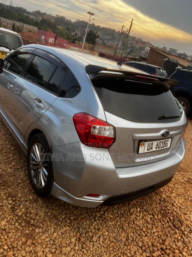Subaru Impreza 2.0i AWD Hatchback 2016 Silver