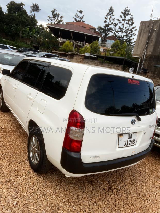 Toyota Probox 1.5 Hybrid F 2020 White