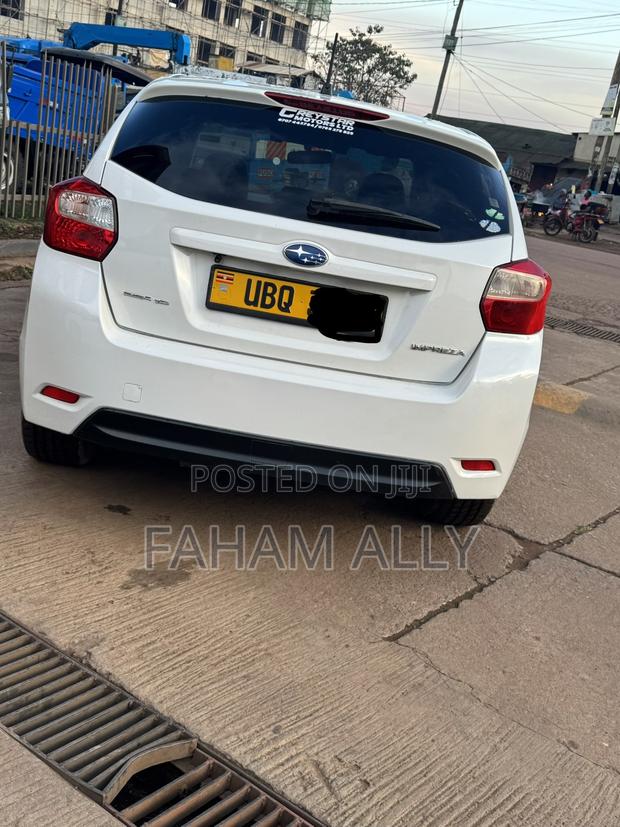 Subaru Impreza 2.0i Limited PZEV 4dr Hatchback AWD (2.0L 4cyl CVT) 2015