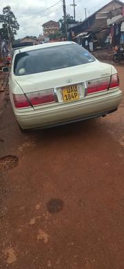 Toyota Crown 2000 White for sale