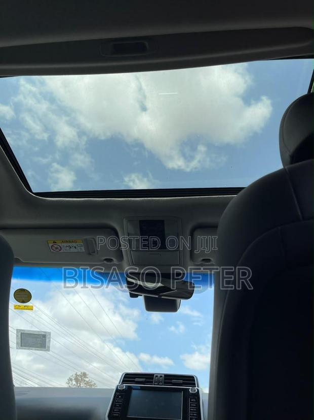 Toyota Land Cruiser Prado 2.8 2021 White