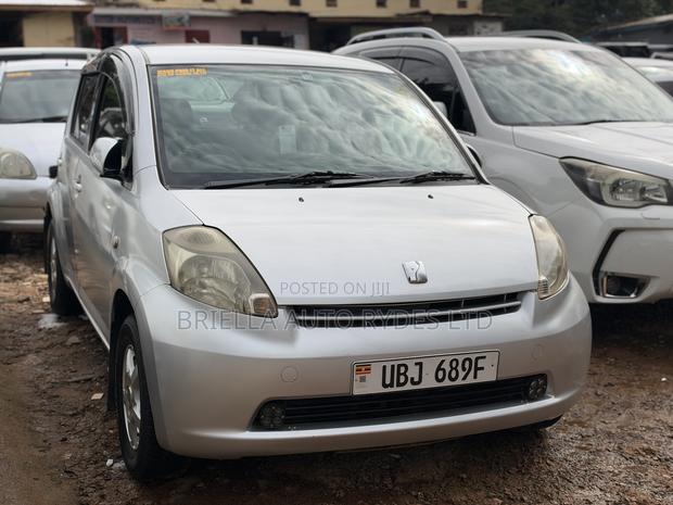 Toyota Passo 2008 Silver