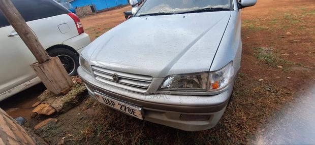 Toyota Premio 2006 Silver