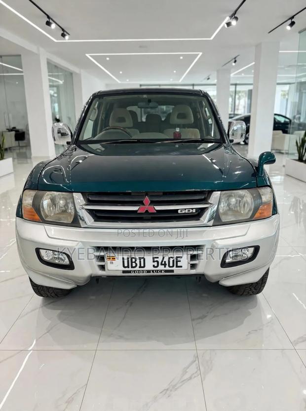 Mitsubishi Pajero 2.5 D Sport 2003 Green