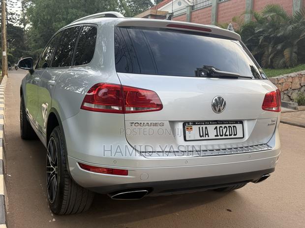 Volkswagen Touareg 2013 Silver