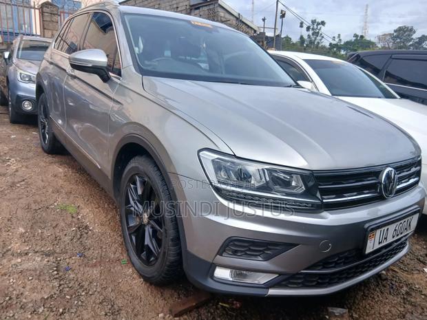 Volkswagen Tiguan 2016 Gray
