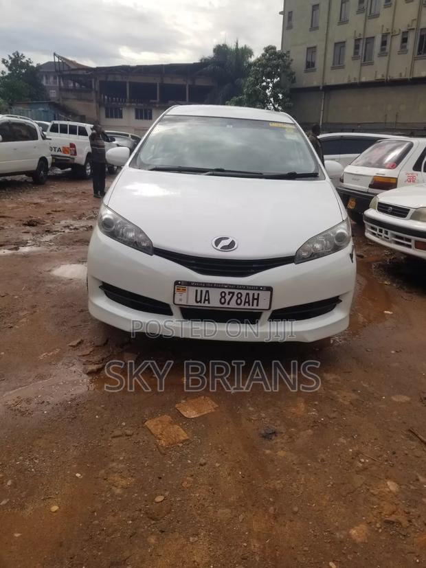 Toyota Wish 2011 White